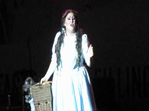 Mimi Imfurst preforming Dark Sided Dorothy at Milw...