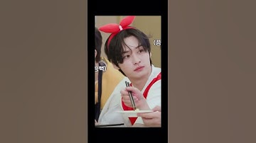 Felix rizzing Han🐥😭🐿️ #rizz #skz #felix #han #jilix