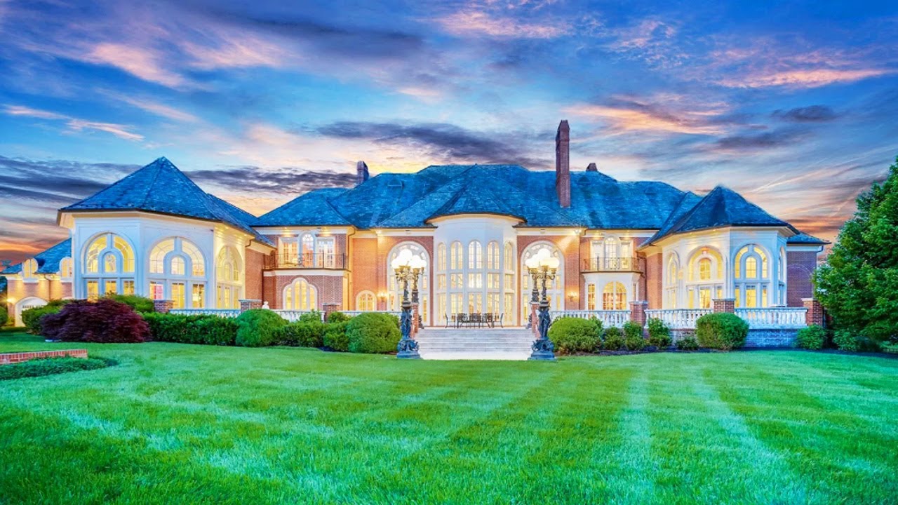 Luxurious and expensive mega mansion for 12,000,000 in Maryland