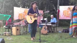 Download Lagu Julia van der toorn The Voice of Holland - Raggamuffin MP3