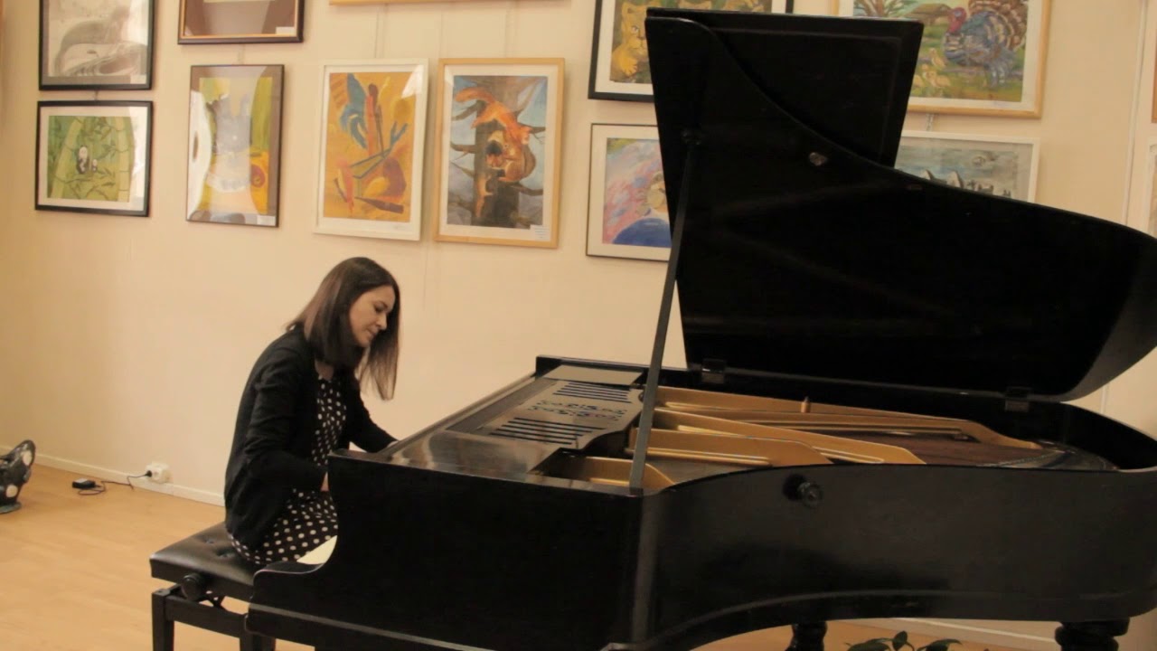 Детский альбом. Вальс (П.И. Чайковский) - Надежда Комиссарова ...