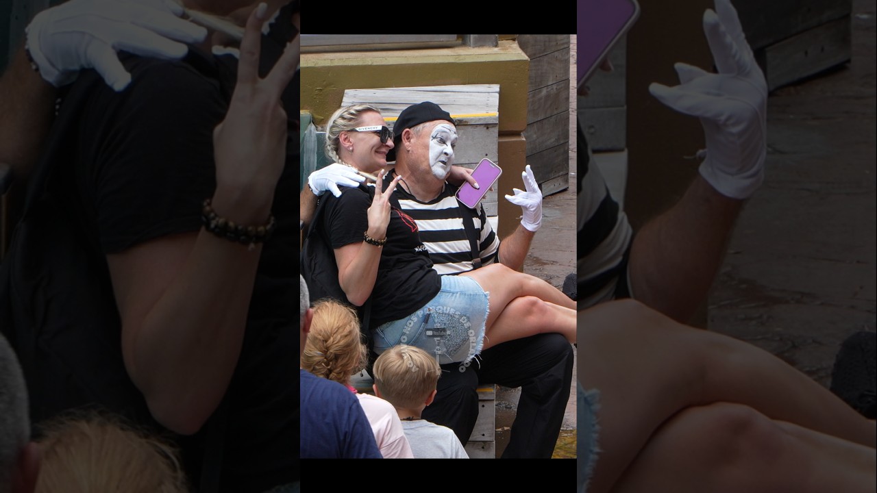 Tom o mímico tirou uma foto inusitada com a mulher deste homem 😲😮😂🤣 #tomthemime #seaworldmime