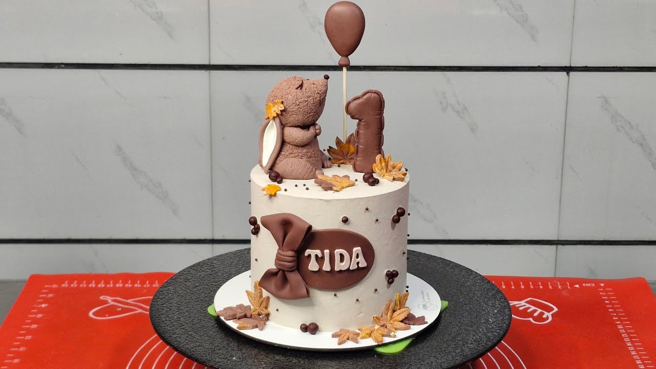 "Quick Fall Bunny Cake Decorating ideas!🐰🍁Fast Fondant Bunny Cake for Fall."