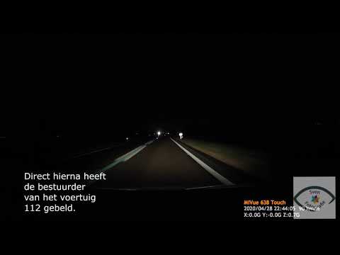 Lopende personen oprit N366 Stadskanaal (dashcambeelden)