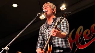 Video thumbnail of "Matt Maher - Hold Us Together/Lean On Me (Archdiocese of Vancouver Conference)"