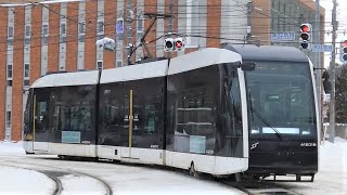 札幌市電　A1200形 1201編成 ポラリス　路面電車 電車事業所前電停