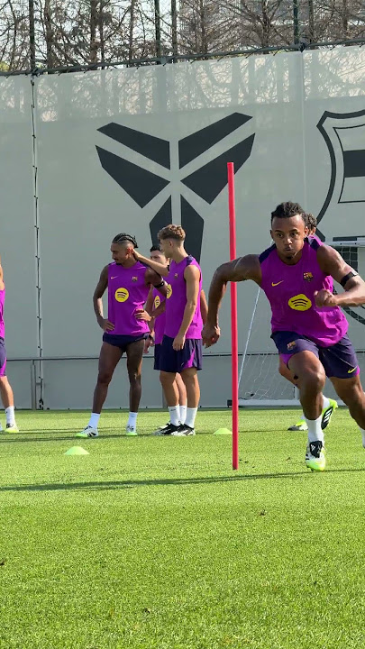 Kounde is a beast 😤🔥 #fcbarcelona #football #shorts