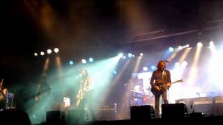 Thin Lizzy - Waiting For An Alibi (Live)