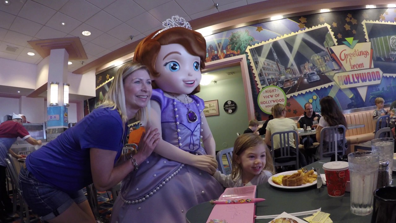 Disney Junior Play'n Dine 2016