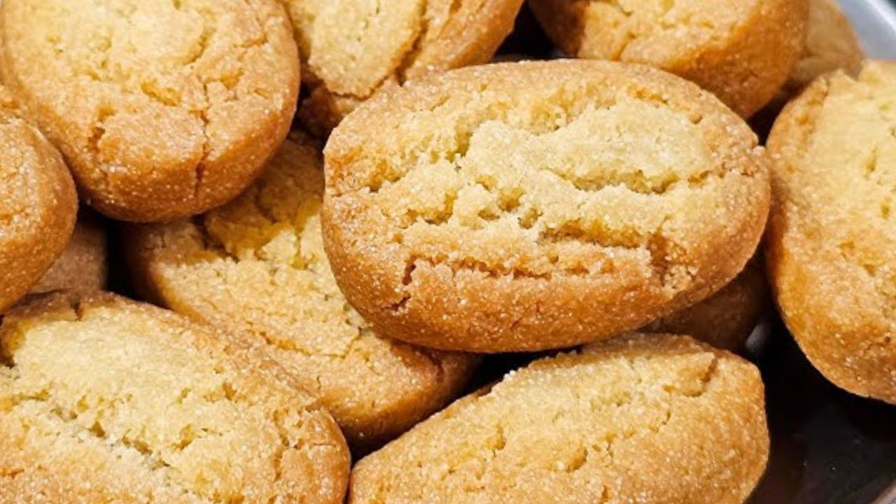 सूजी को दूध में घोले और बना ले और सुबह चाय के साथ खाएं महीना तक स्टोर करके रखें | 