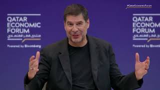 كلور، ولي، ومنوشين يناقشون سبل النمو في ظل مشهد اقتصادي عالمي معقّد