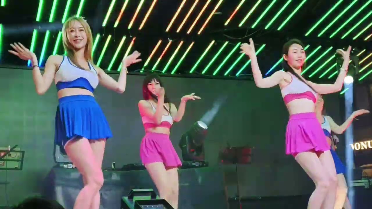 2026年2月28日  Forever Young 舞團 # 世紀國際藍家恭祝雷府千歲南府千歲開光吉慶 平安晚宴