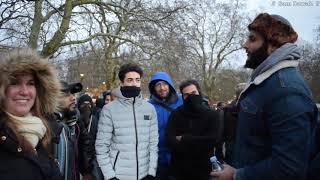 Br Mohammad Hijab Has A Discussin With A Lady Speakers Corner Hyde Park