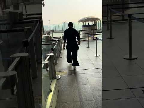 #saifalikhan got spotted on Airport✈️