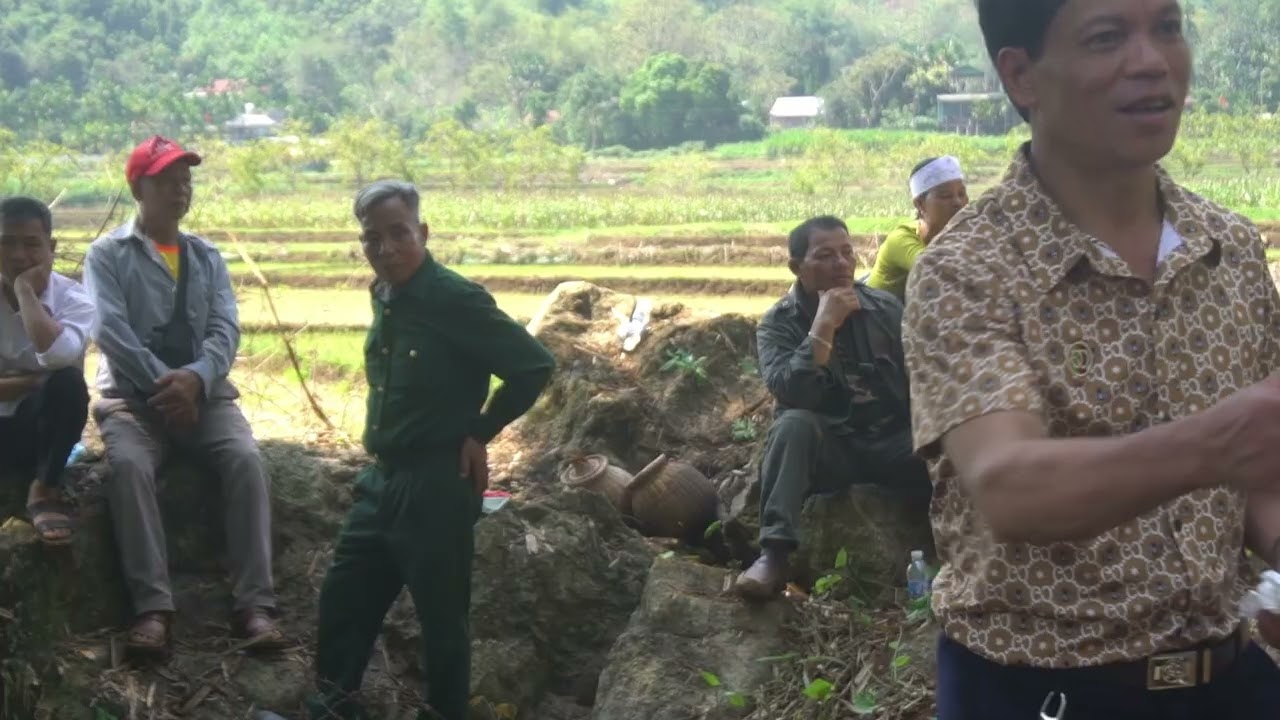 HÁT MƯỜNG YÊU NHAU TỪ CÁI NHÌN ĐẦU TIÊN