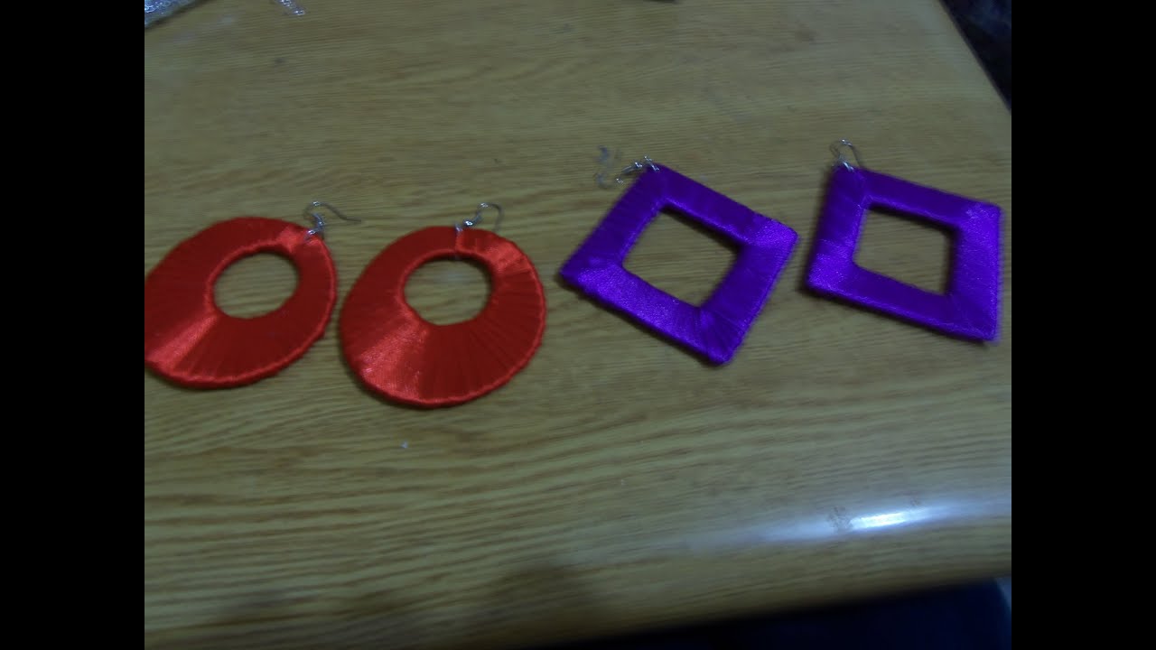 Zarcillos , pendientes o aretes en cartón piedra