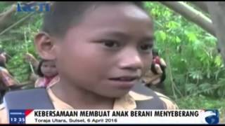 Download lagu Siswa Terpaksa Lewati Jembatan Berbahaya agar Bisa Sekolah Siswa Terpaksa Lewati Jembatan Berbahaya agar Bisa Sekolah