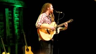 Newton Faulkner - Pick up Your Broken Heart - @ HighBarn March 2012