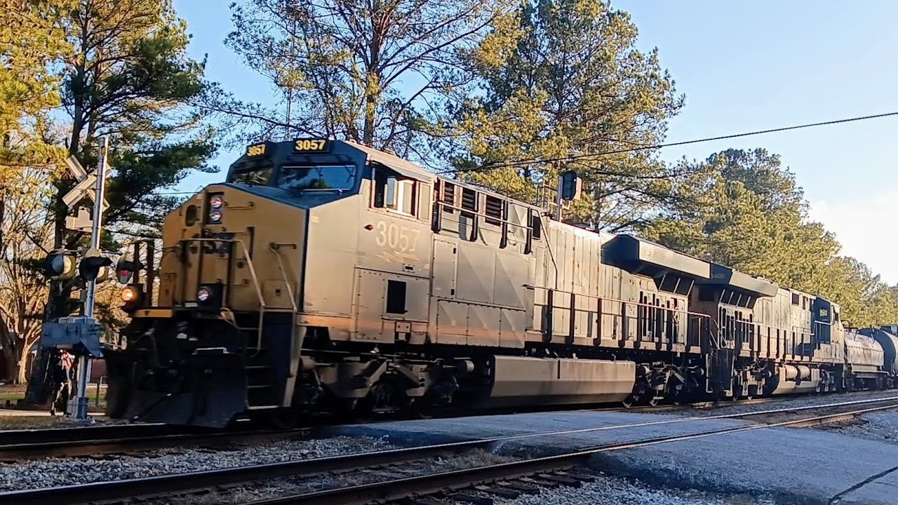 CSXT 3057 leads CSX M692 into Greenwood SC yard on the CSX Mccormick