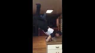 Emmanuel Kelly handstand push-ups