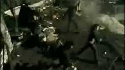 Papa Roach- Scars (Official Music Video)