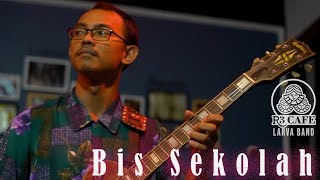 KOES PLUS - BIS SEKOLAH (COVER BY LARVA BAND) Live @R3Cafe Yogyakarta