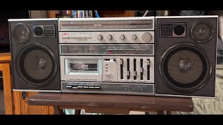 The Beast - 1985 GE Model 3-5268A Superadio Boombox