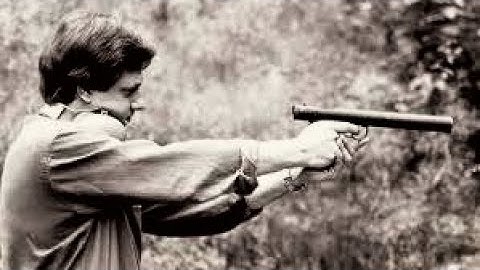 The WWII Suppressed Pistol That Let SOE Agents Kill In Crowded Rooms