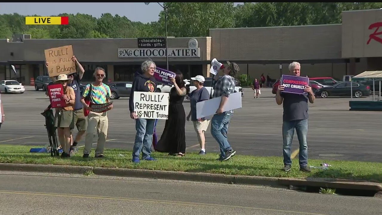 Group protests Congressman Rulli's stance on issues and bill - YouTube