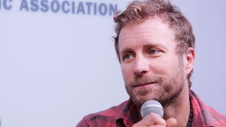 Dierks Bentley: Behind the Scenes at the CMA Awards | CMA Awards 2014 | CMA