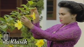 Hetty Koes Endang - Seuntai Bunga Tanda Cinta (Official Music Video)