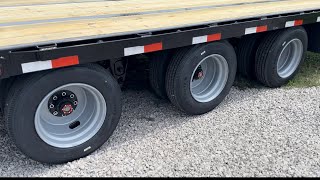 Triple axle 40k GVWR gooseneck trailer. 44k HDSS 12-17.5” 16ply tires.