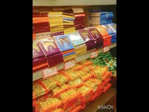 بوكس حلاوه المولد التحفه اكيد انا باعرف اعملها بس زي كل الناس بحب اشتريها وكفايه فرحتي بها