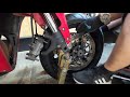 2009 Honda CBR600 How to remove the wheels DIY