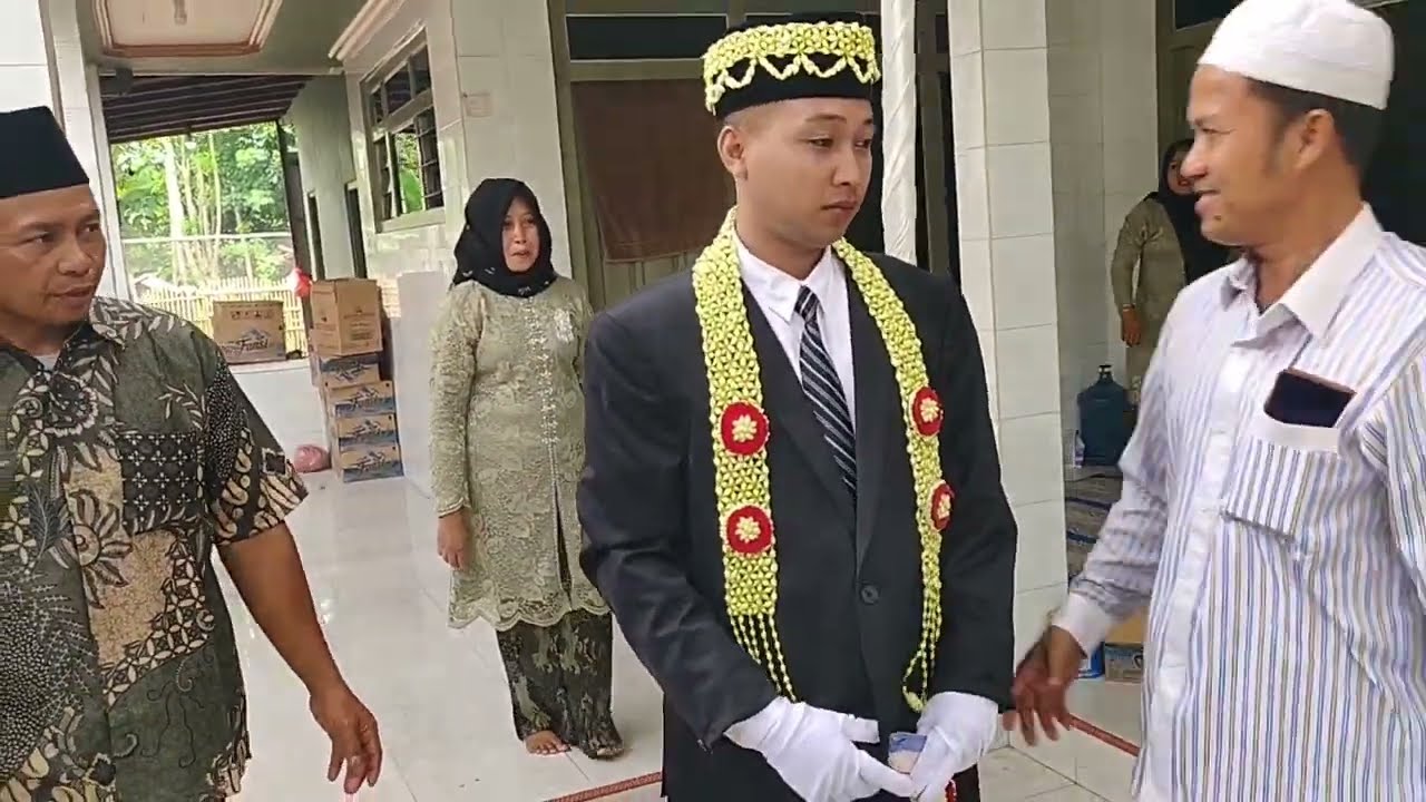 TRADISI  MANTEN ADAT MADURA JEMPUT MEMPELAI WANITA PERNIKAHAN FARIJI & MAYA DESA POCOKAN LAJING.