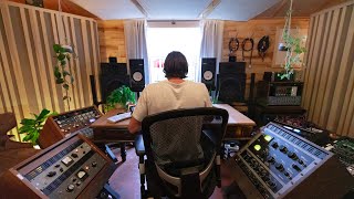 ANALOG GEAR in the Era of Home Studios