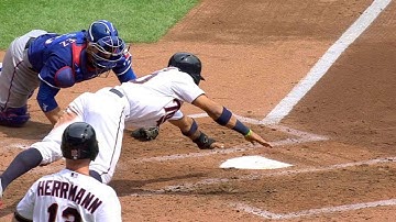 TEX@MIN: Rosario avoids tag at home to score in 2nd