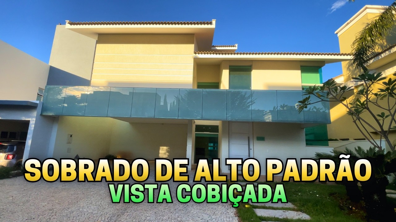 SOBRADO COM PÉ-DIREITO DUPLO E PISCINA INTEGRADA NA ZONA SUL