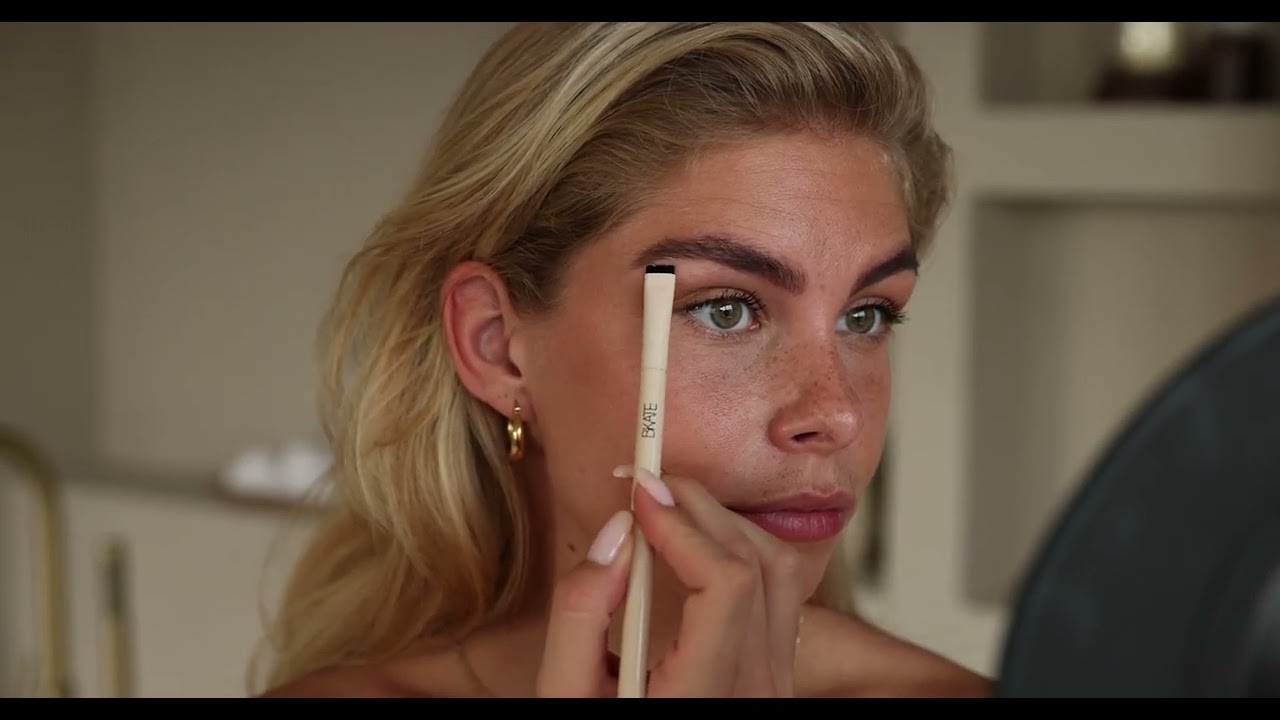 BKATE COSMETICS HOW TO USE THE DUO HIGHLIGHTER AND FLAT BRUSH