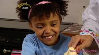 CBeebies Nina And The Neurons - Nina's Cake Bake