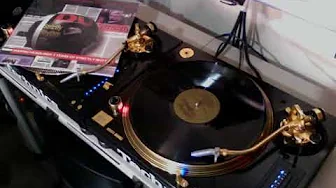 Aly-Us - Follow Me (Club Mix) Aly-Us - Follow Me (Club Mix)