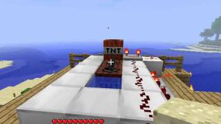 Minecraft Semi-automatic self-reloading TNT cannon for ships