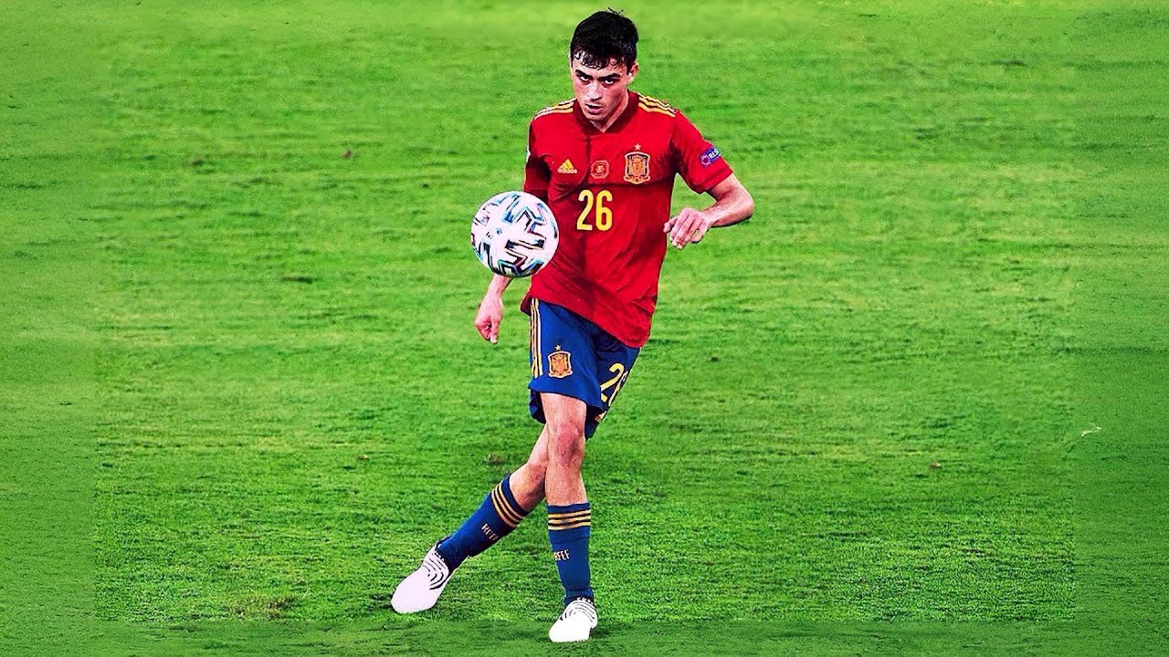 Pedri's Beautiful & Creative Passing..