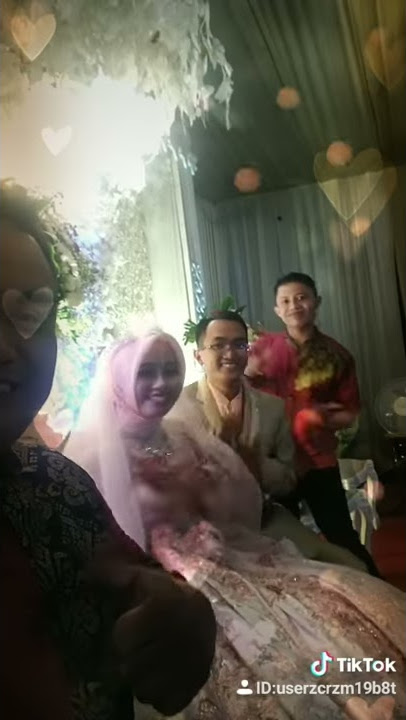 Tiktok sakit dalam bercinta. Mantennya ikut goyang
