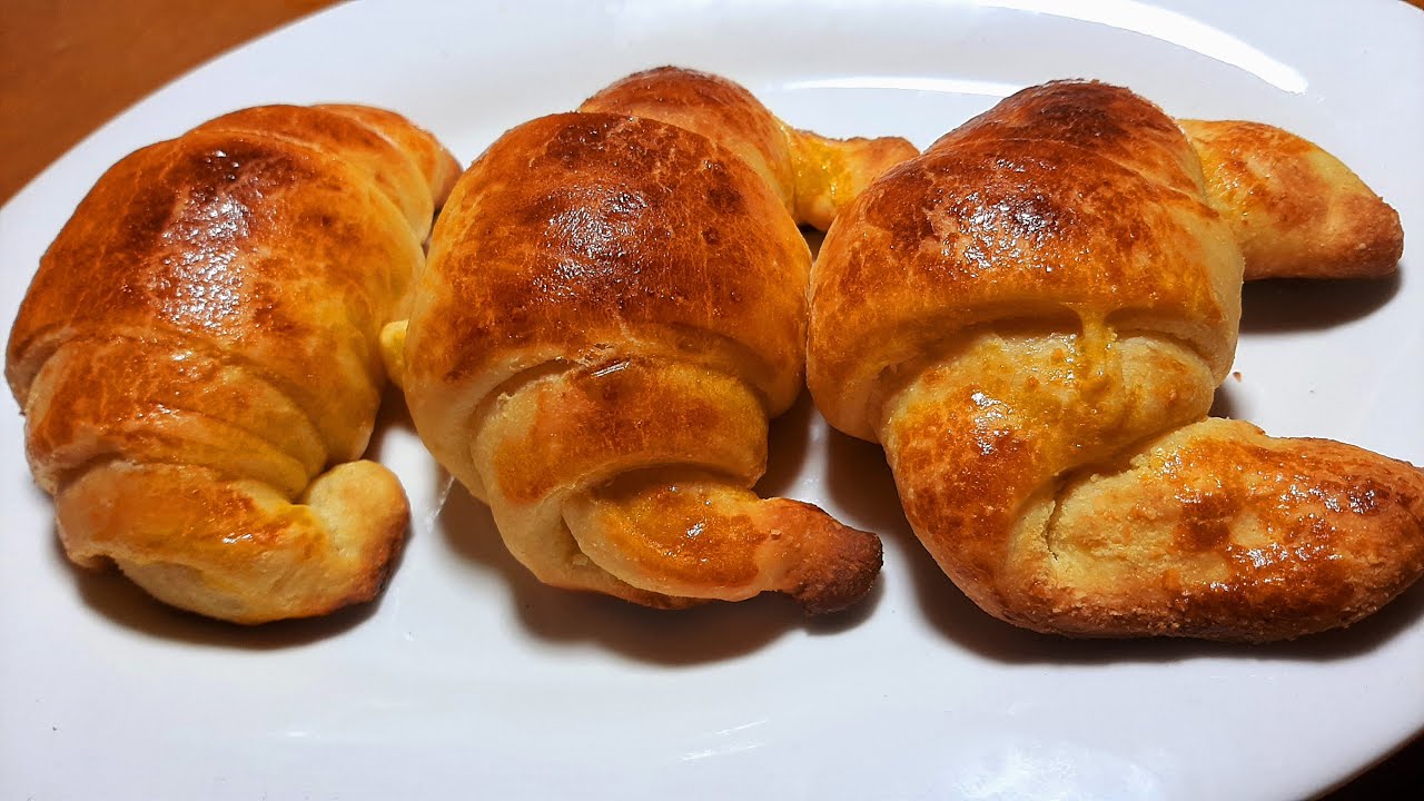 Medialunas rellenas faciles