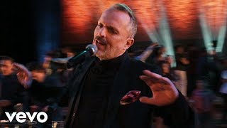 Video thumbnail of "Los Ángeles Azules - Morir de Amor ft. Miguel Bosé (Live)"