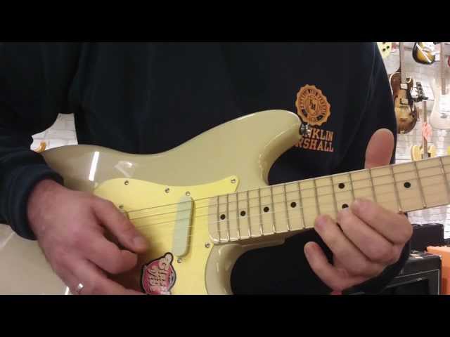 Squier Classic Vibe Duo Sonic - YouTube