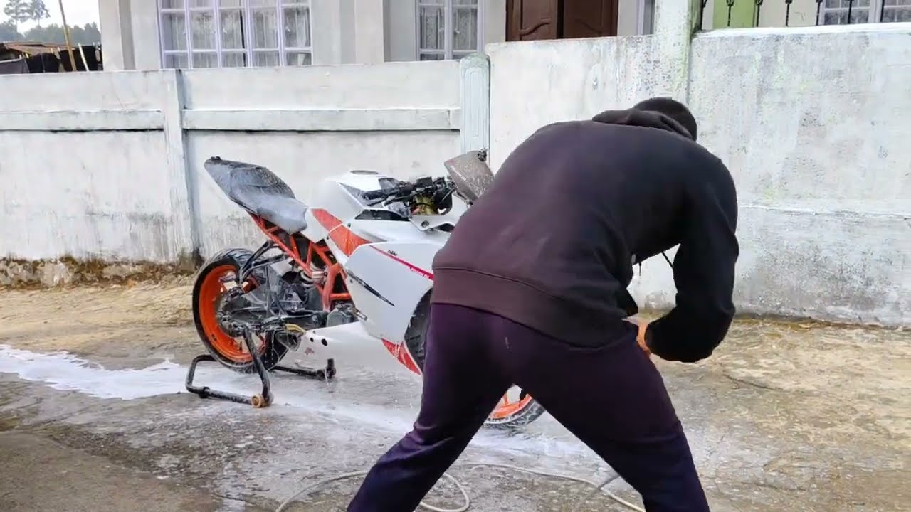 STARQ ST-25 Pressure Washer / how to wash your bike at home
