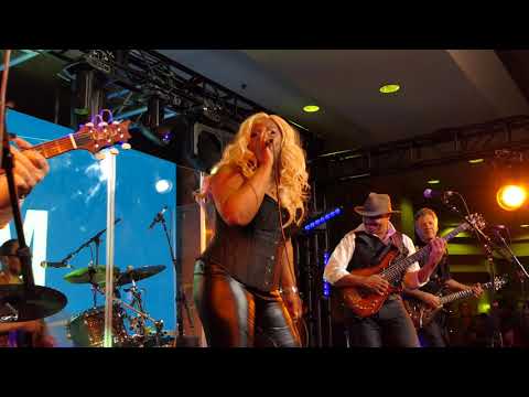 paul-reed-smith-band---blue-sarah---hilton-lobby---2019-namm-show