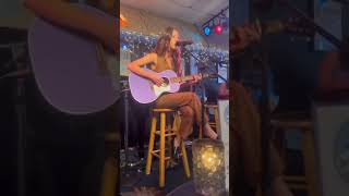 the intro + performed live + acoustic 🥺 #oliviarodrigo #lacy #nashville